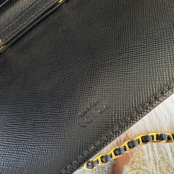 Black & Gold Prada Saffiano Leather Wallet On Chain - Never Used - Picture 4 of 11